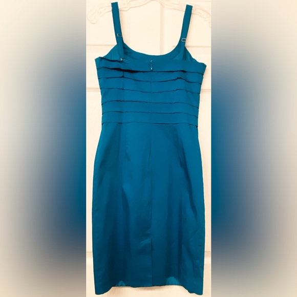 Calvin Klein dress *has been GENTLY worn* - Picture 2 of 8